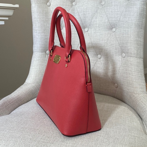 NEW Michael Kors Bag! - Picture 4 of 8